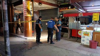 Motosikletli saldırganlar çay ocağını hedef aldı: 2 yaralı