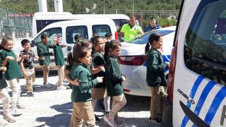 Mudurnuda öğrencilere polis sevgisi aşılandı