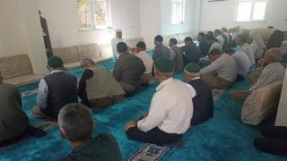 Müftü Okuş Taşbaşı köyü sakinleriyle buluştu