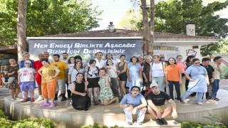 Muratpaşada engelleri aşan buluşma