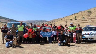 Muşta jandarmadan öğrencilere sürpriz ziyaret