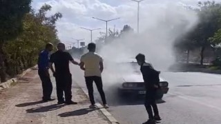 Muşta seyir halindeki otomobil yandı