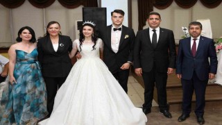 Mutluluklarına şahitlik ettiler