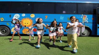 Nazilli Belediyesi Mobil Masal Bahçesi miniklerle buluşuyor