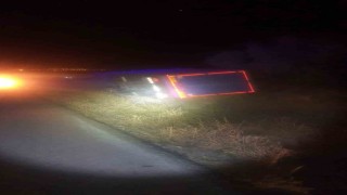 Nevşehirde devrilen kargo kamyonunda sürücü hayatını kaybetti