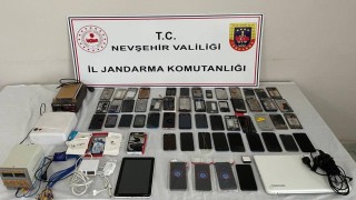 Nevşehirde kaçak telefon operasyonu: 2 gözaltı