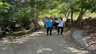 Niğdede Halk Sağlığı Haftası etkinlikleri kapsamında doğa yürüyüşü