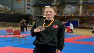 Nurbade Büber İspanyada Akdeniz Şampiyonu oldu