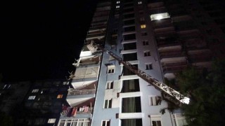 Ocakta unutulan yemek 15 katlı apartmanı tahliye ettirdi