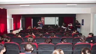 Öğrencilere kokarca semineri