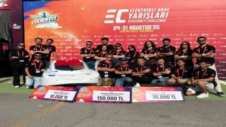 Öğrencilerinden TEKNOFESTte çifte gurur