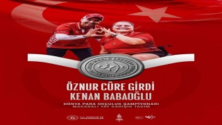 Okçulukta Makaralı Yay Karışık Takımından gümüş madalya