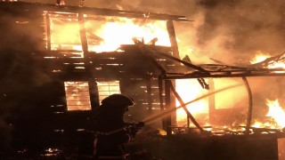 Orduda yangın korkuttu: 2 katlı ev kullanılamaz hale geldi