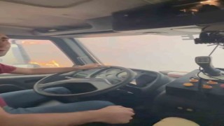 Orman yangınında mahsur kalan orman işçileri o anları görüntüledi