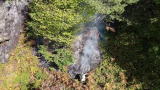 Orman yangınının 2nci gününde de soğutma çalışmaları sürüyor