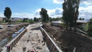 Oruçbeyli köyünde 2. kısım taşkın kontrol inşaatında çalışmalar sürüyor