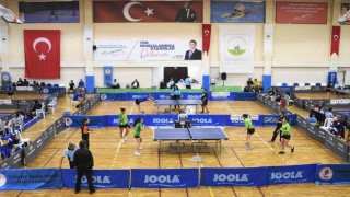 Osmangazi Belediyesi, masa tenisine ev sahipliği yaptı