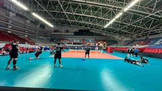 Osmangazi Belediyespor Fenerbahçenin düzenlediği turnuvada şampiyon oldu