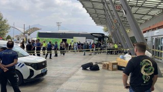 Otogarda kızını vuran babayı vatandaşlar darbetti