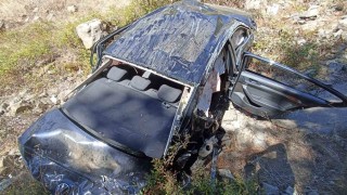 Otomobil hurdaya döndü, sürücüsü yaralı kurtuldu