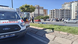 Otomobil ile motosiklet çarpıştı: 1 kişi hayatını kaybetti