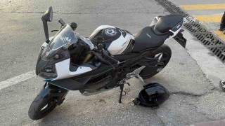 Otomobil ile motosiklet çarpıştı: 1 yaralı