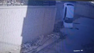 Otomobil, metrelerce yükseklikten yere çakıldı: 1 yaralı