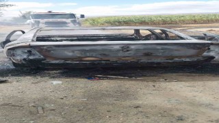 Otomobil yanarak kullanılamaz hale geldi