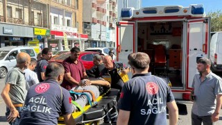 Otomobilin çarptığı yaya ağır yaralandı