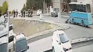 Özel halk otobüsünün çarptığı bisikletli çocuk ağır yaralandı