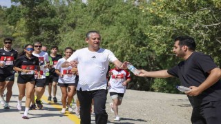 Özgür Özel, CHP 102nci Yıl Koşusuna katıldı