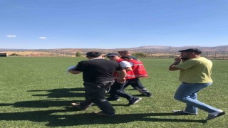 Parmağı kopan vatandaş için ambulans helikopter havalandı