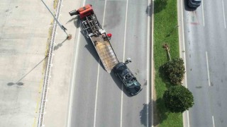 Pendik Sahil Yolunda kaza: Lüks otomobil takla atarak devrildi