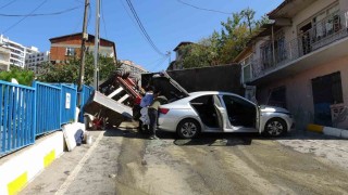 Pendikte freni tutmayan çekici ortalığı savaş alanına çevirdi: 2 araca ve apartmana çarptı
