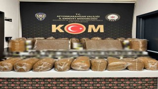 Polis 60 bin adet makaron ele geçirdi