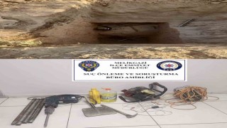Polis ekiplerinden kaçak kazıya suçüstü: 4 gözaltı