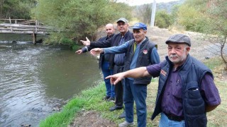 Porsuk Çayındaki kirlilik köylüleri mağdur ediyor