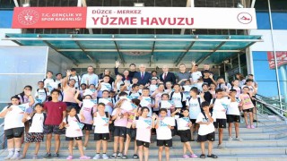 Roman çocuklar yüzme öğrendi