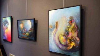 Rübeyda Ermanın Renkli Portal sergisi yoğun ilgi gördü