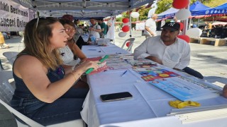 Sağlık sokağa indi