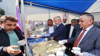 Şahinbey Belediyesi Ahilik Haftasını pilav dağıtarak kutladı