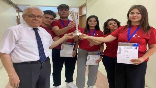 Şampiyonlar Alaşehirde alkışlarla karşılandı