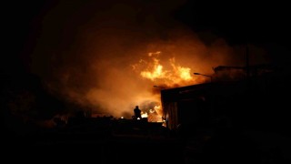 Samsunda kereste fabrikasındaki yangın kontrol altına alındı