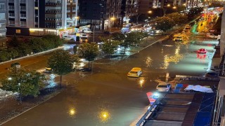 Samsunda sağanak yağış: Atakumda ev ve iş yerlerini su bastı