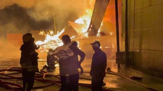 Samsundaki kereste fabrikası yangını sürüyor