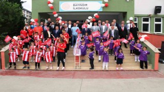 Samsunspordan tüm 1. sınıflara kalem ve defter hediyesi