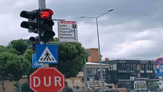 Samsunun trafik lambaları ‘Özgür Filistin diye yanıyor