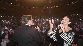 Sanat Güneşi Zeki Müren Osmangazide en sevilen şarkılarıyla anıldı