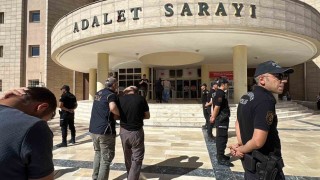 Şanlıurfada DEAŞ operasyonundan gözaltına alınan 14 şüpheli adliyede