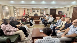 Şaphane Kaymakamı Çelik, başarılı öğrencilerle bir araya geldi